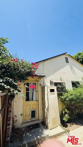 12209 Crewe Street, Los Angeles, CA 91605