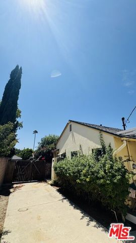12209 Crewe Street, Los Angeles, CA 91605