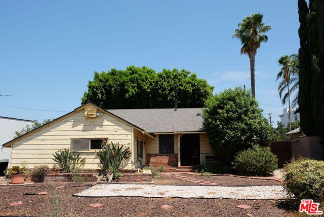 12209 Crewe Street, Los Angeles, CA 91605