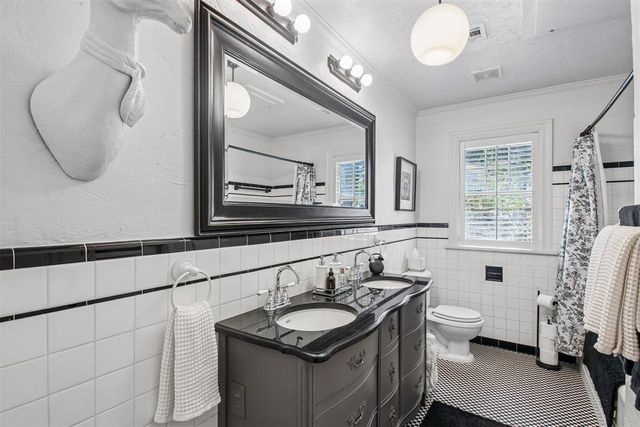 2304 NW 27th Street, Oklahoma City, OK 73107