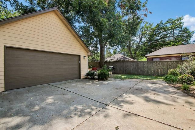 2304 NW 27th Street, Oklahoma City, OK 73107