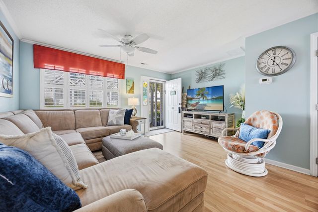 103 Barnwell St Apt 27B, North Myrtle Beach, SC 29582