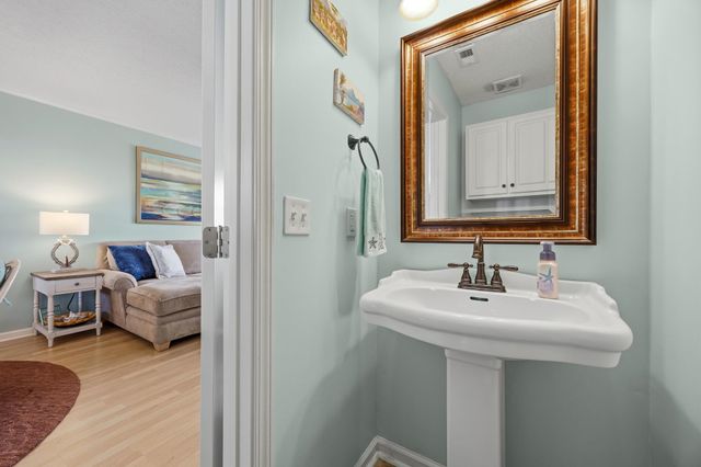103 Barnwell St Apt 27B, North Myrtle Beach, SC 29582