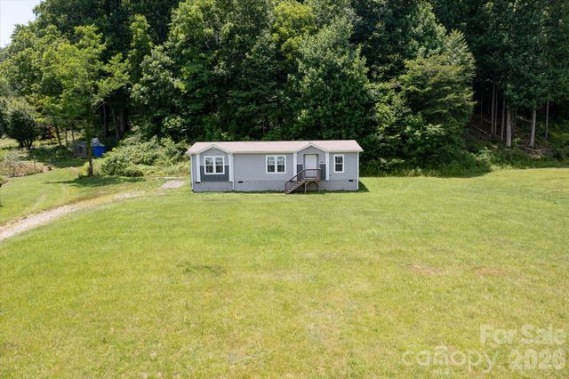 1060 Pickens Highway, Rosman, NC 28772