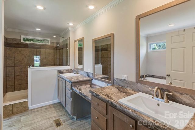 1060 Pickens Highway, Rosman, NC 28772