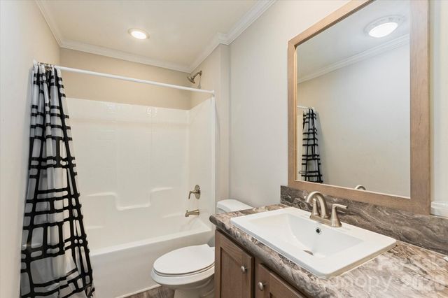 1060 Pickens Highway, Rosman, NC 28772
