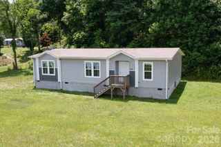 1060 Pickens Highway, Rosman, NC 28772