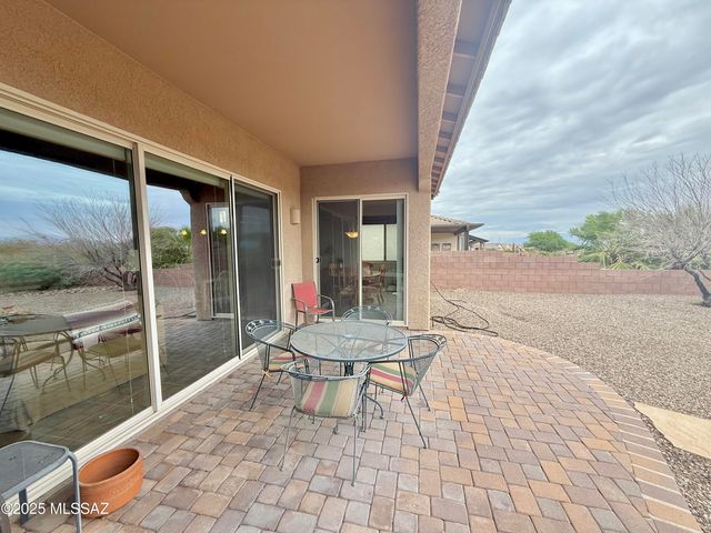 740 N Observation Trail, Green Valley, AZ 85614