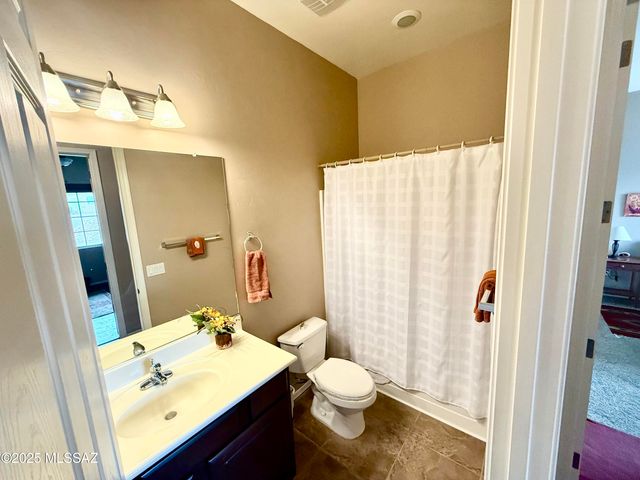 740 N Observation Trail, Green Valley, AZ 85614