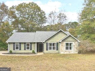 296 Mcintosh Trail, Sharpsburg, GA 30277