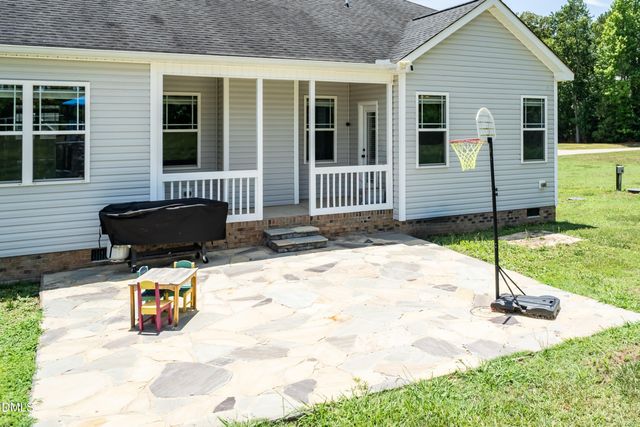 53 Red Wood Road, Zebulon, NC 27597