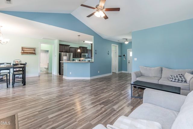 53 Red Wood Road, Zebulon, NC 27597