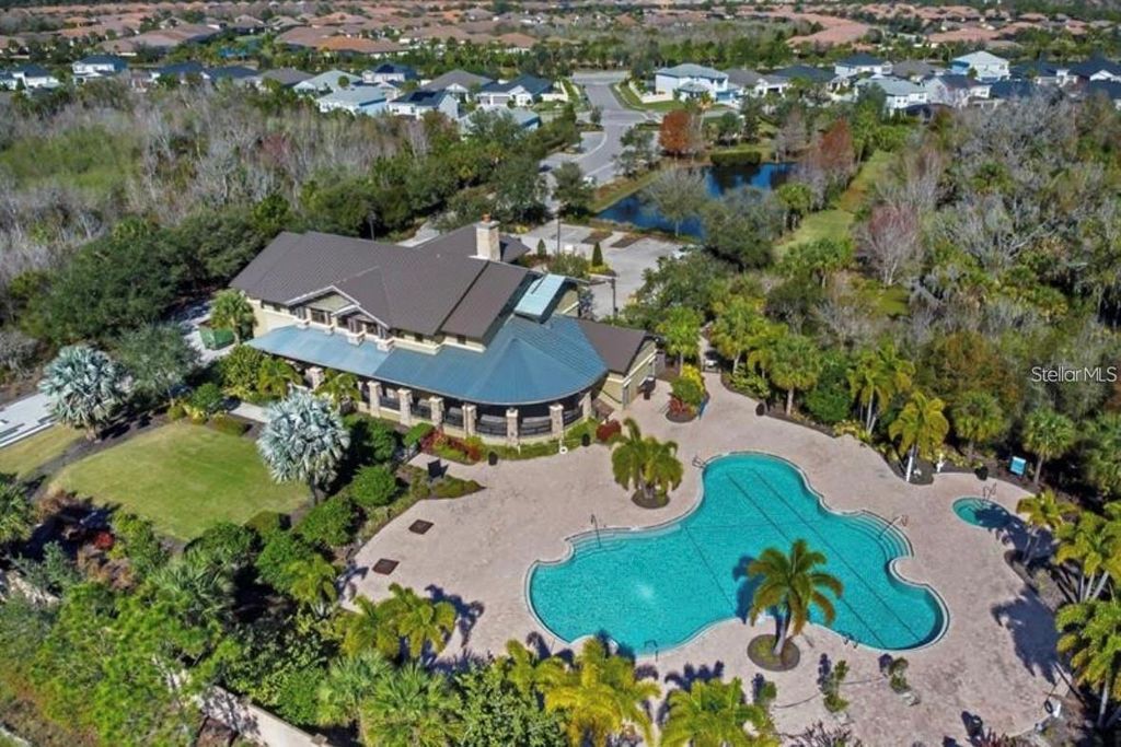 Image 31 of property listing at 5719 MAIDENSTONE WAY, Palmetto, FL 34221