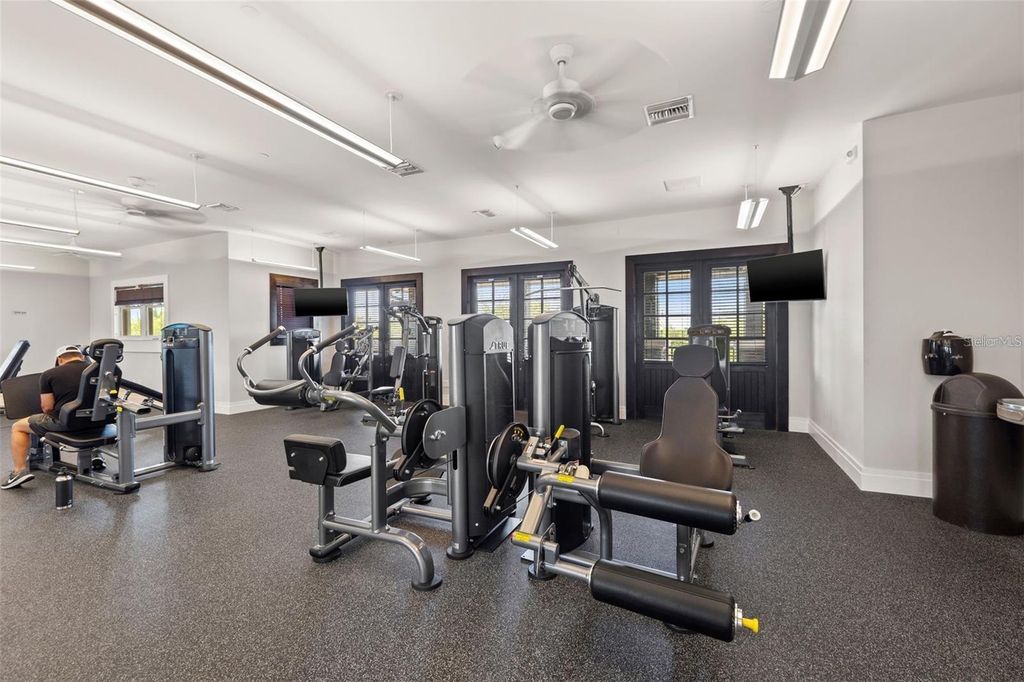 Image 34 of property listing at 5719 MAIDENSTONE WAY, Palmetto, FL 34221