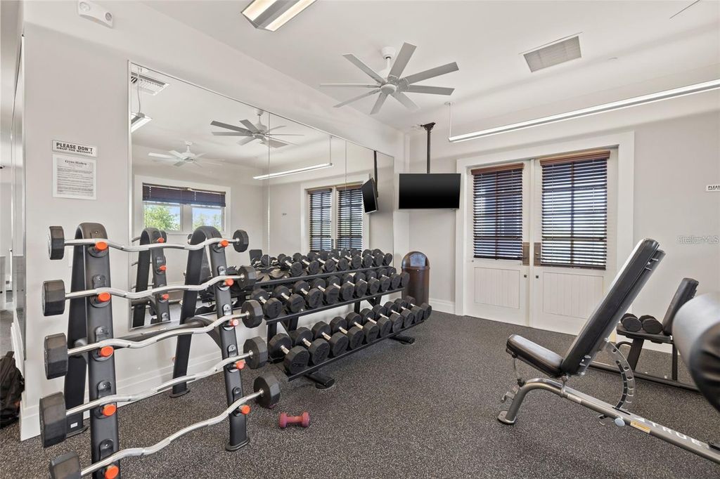 Image 35 of property listing at 5719 MAIDENSTONE WAY, Palmetto, FL 34221