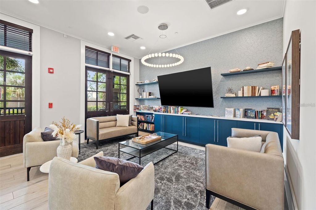 Image 36 of property listing at 5719 MAIDENSTONE WAY, Palmetto, FL 34221