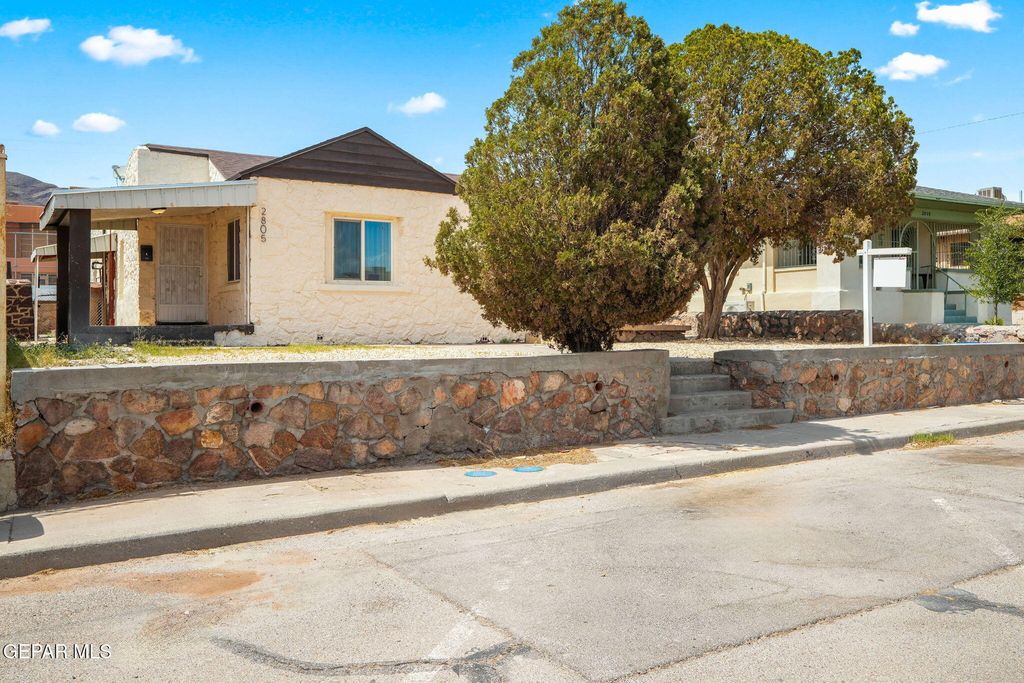2805 GRANT Avenue A, El Paso, TX 79930