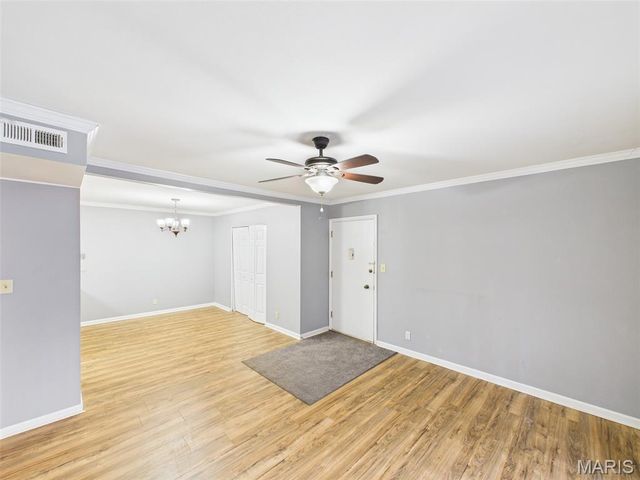 10069 N Bunker Hill Drive A, St Louis, MO 63123