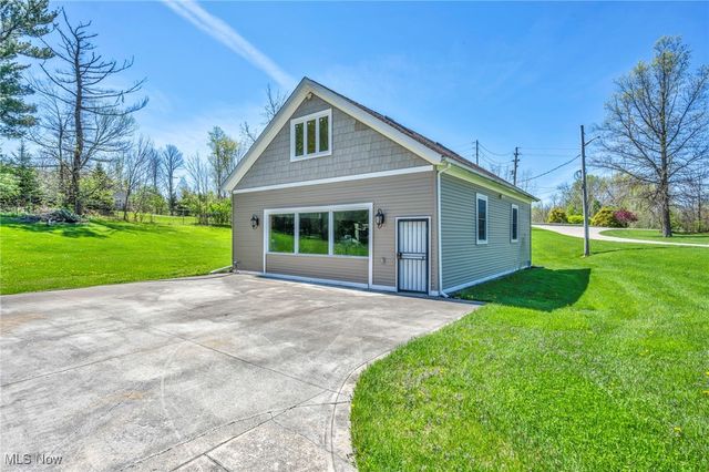 8085 King Memorial Road, Kirtland Hills, OH 44060