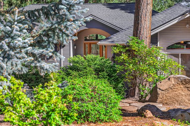 3534 NW McCready Drive, Bend, OR 97703