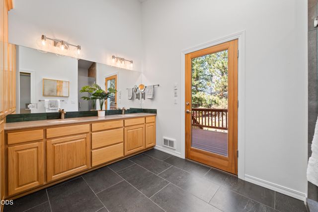 20780 Mira Circle, Bend, OR 97703