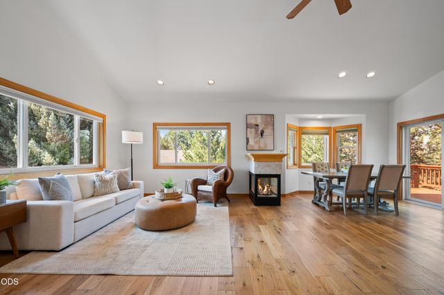 20780 Mira Circle, Bend, OR 97703