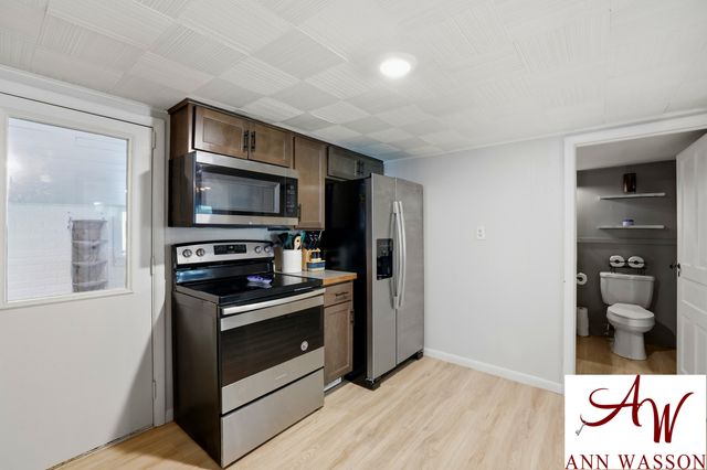 1044 S Bridge Street, Belding, MI 48809