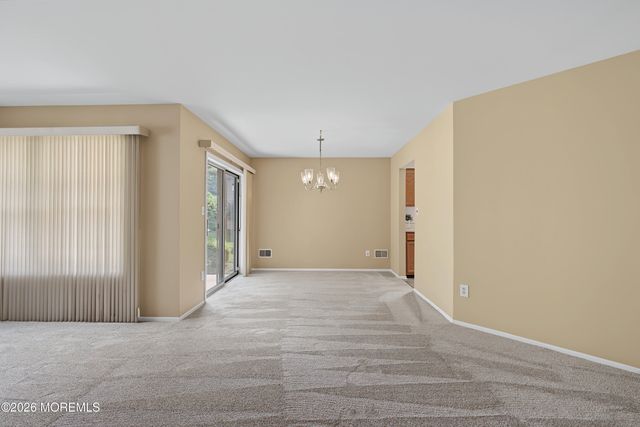 13 Ashbourne Drive A, Monroe, NJ 08831