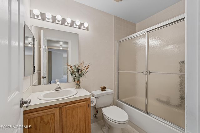 13 Ashbourne Drive A, Monroe, NJ 08831