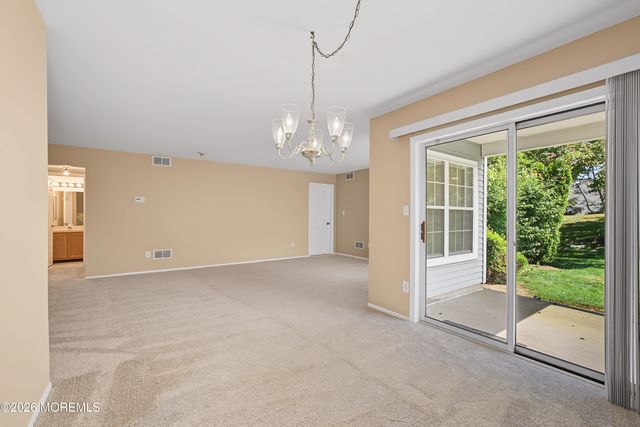 13 Ashbourne Drive A, Monroe, NJ 08831