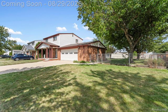 25839 Fairgrove Street, Woodhaven, MI 48183