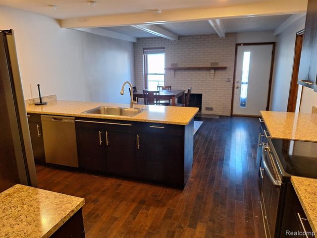 610 W 4th Street, Royal Oak, MI 48067