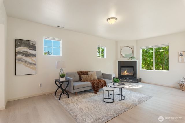 10004 12TH DR SE, Everett, WA 98208