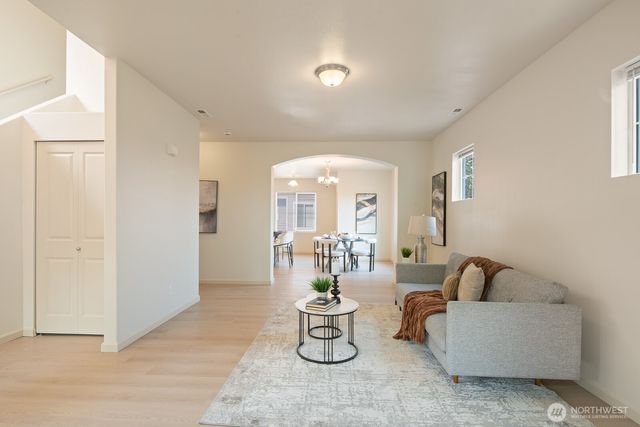 10004 12TH DR SE, Everett, WA 98208
