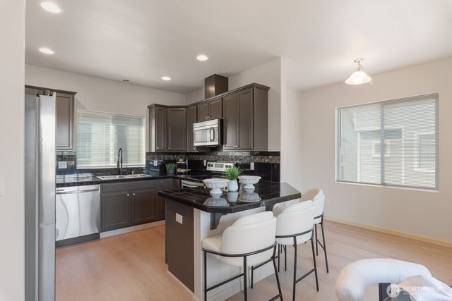 10004 12TH DR SE, Everett, WA 98208