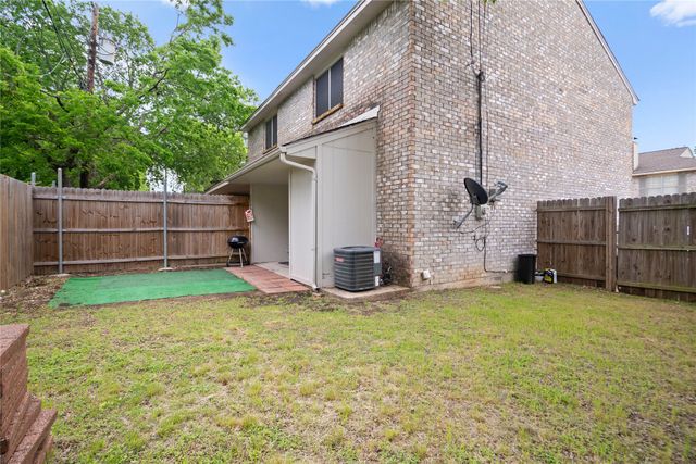 139 Graystone Place, Duncanville, TX 75137