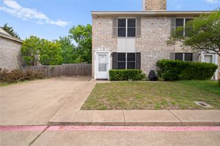 139 Graystone Place, Duncanville, TX 75137