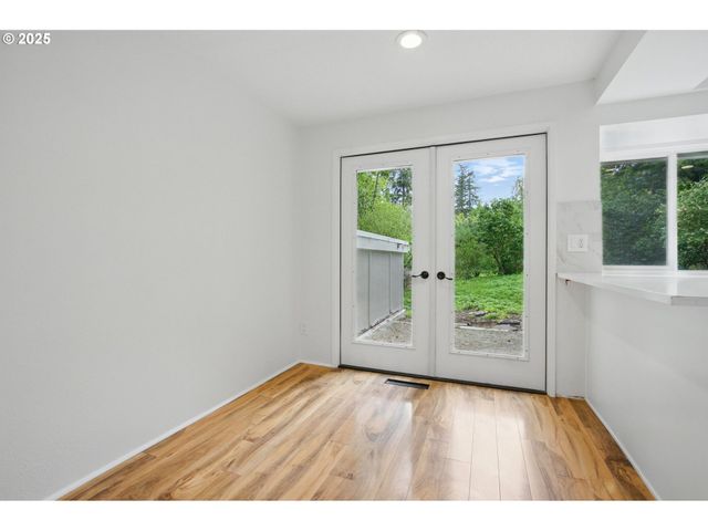 7195 Sw LARA St, Portland, OR 97223