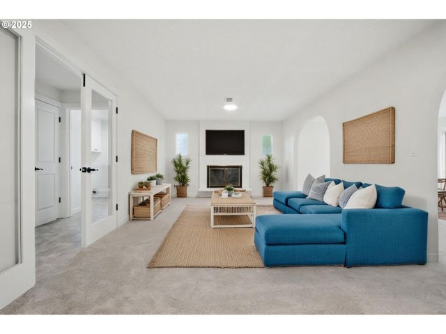 7195 Sw LARA St, Portland, OR 97223