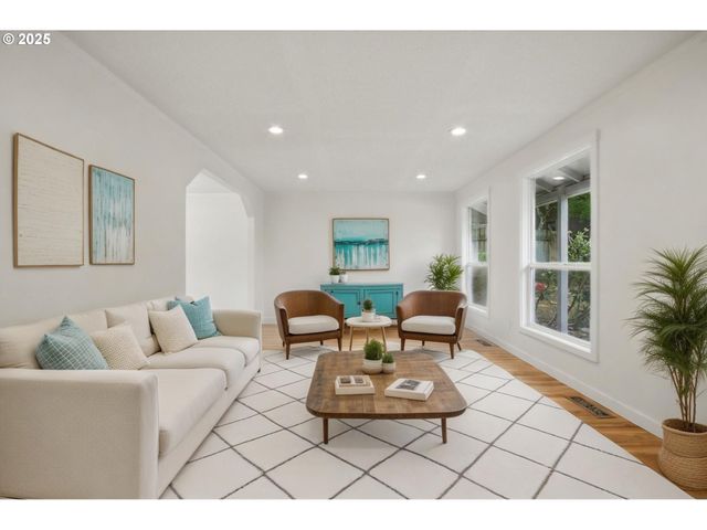 7195 Sw LARA St, Portland, OR 97223