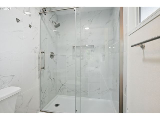 7195 Sw LARA St, Portland, OR 97223
