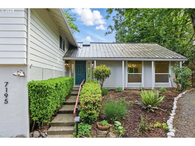 7195 Sw LARA St, Portland, OR 97223