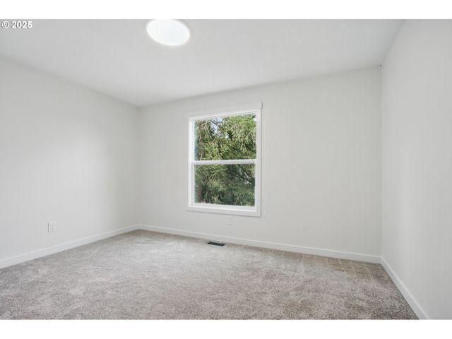 7195 Sw LARA St, Portland, OR 97223