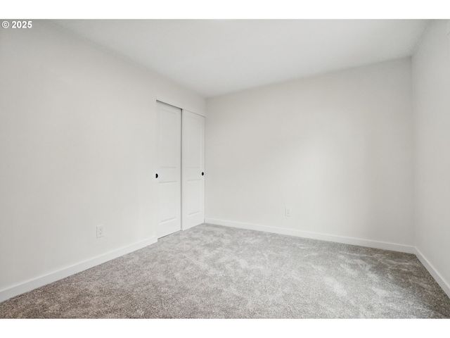 7195 Sw LARA St, Portland, OR 97223