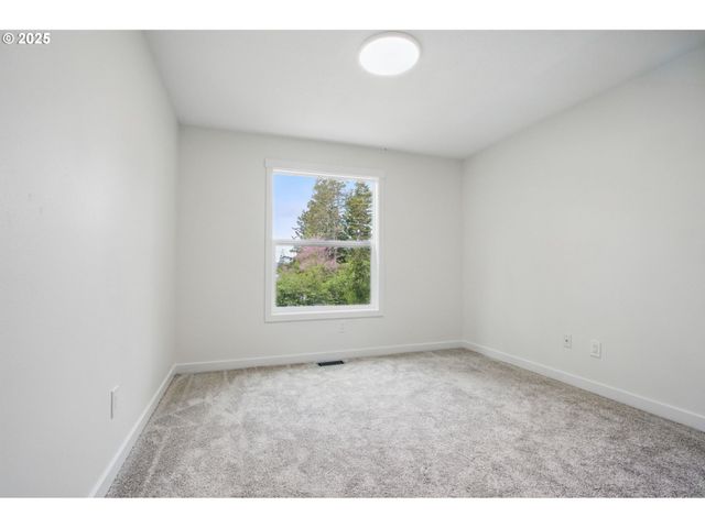 7195 Sw LARA St, Portland, OR 97223