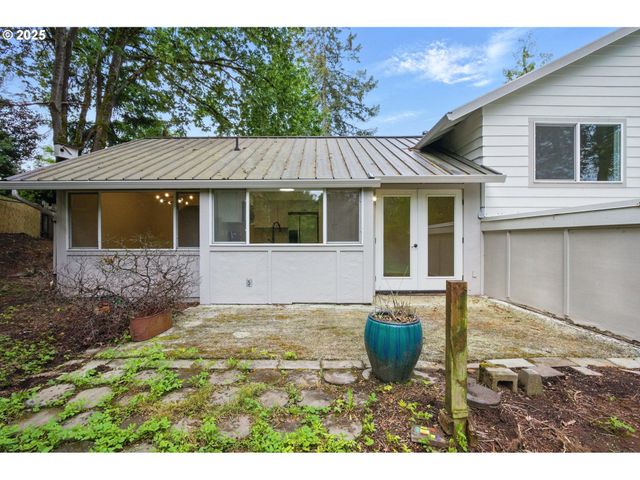 7195 Sw LARA St, Portland, OR 97223