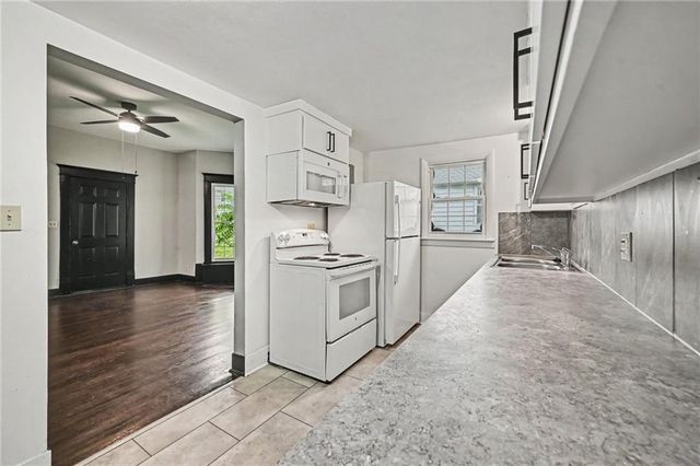 308 S Bridge Street, Smithville, MO 64089