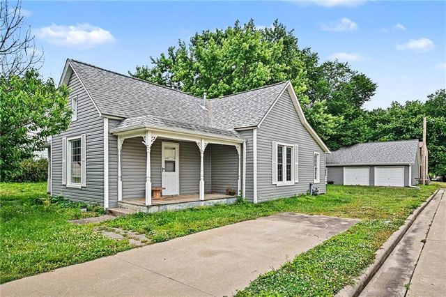 308 S Bridge Street, Smithville, MO 64089