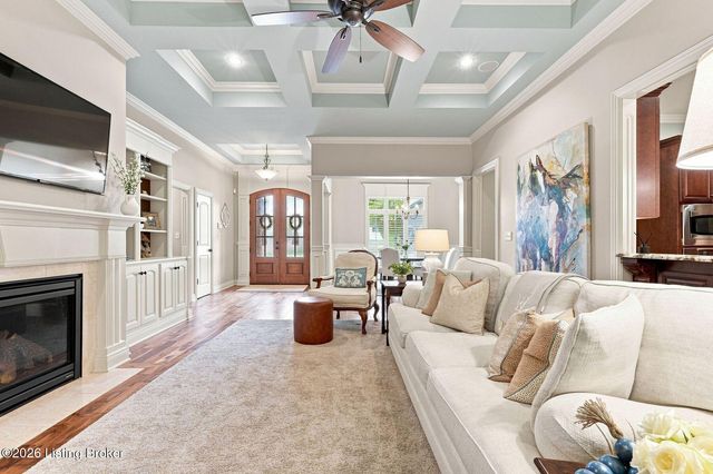 7518 Beechspring Farm Blvd, Louisville, KY 40241