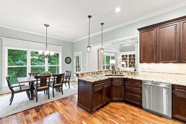 7518 Beechspring Farm Blvd, Louisville, KY 40241
